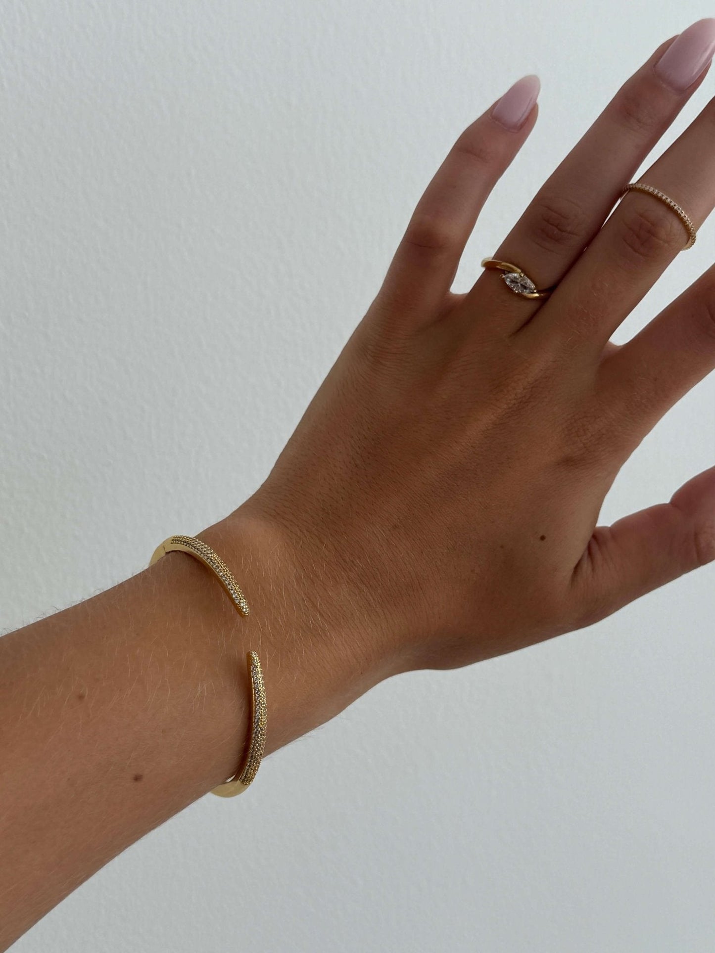 Serenity Edelstein-Manschettenarmband