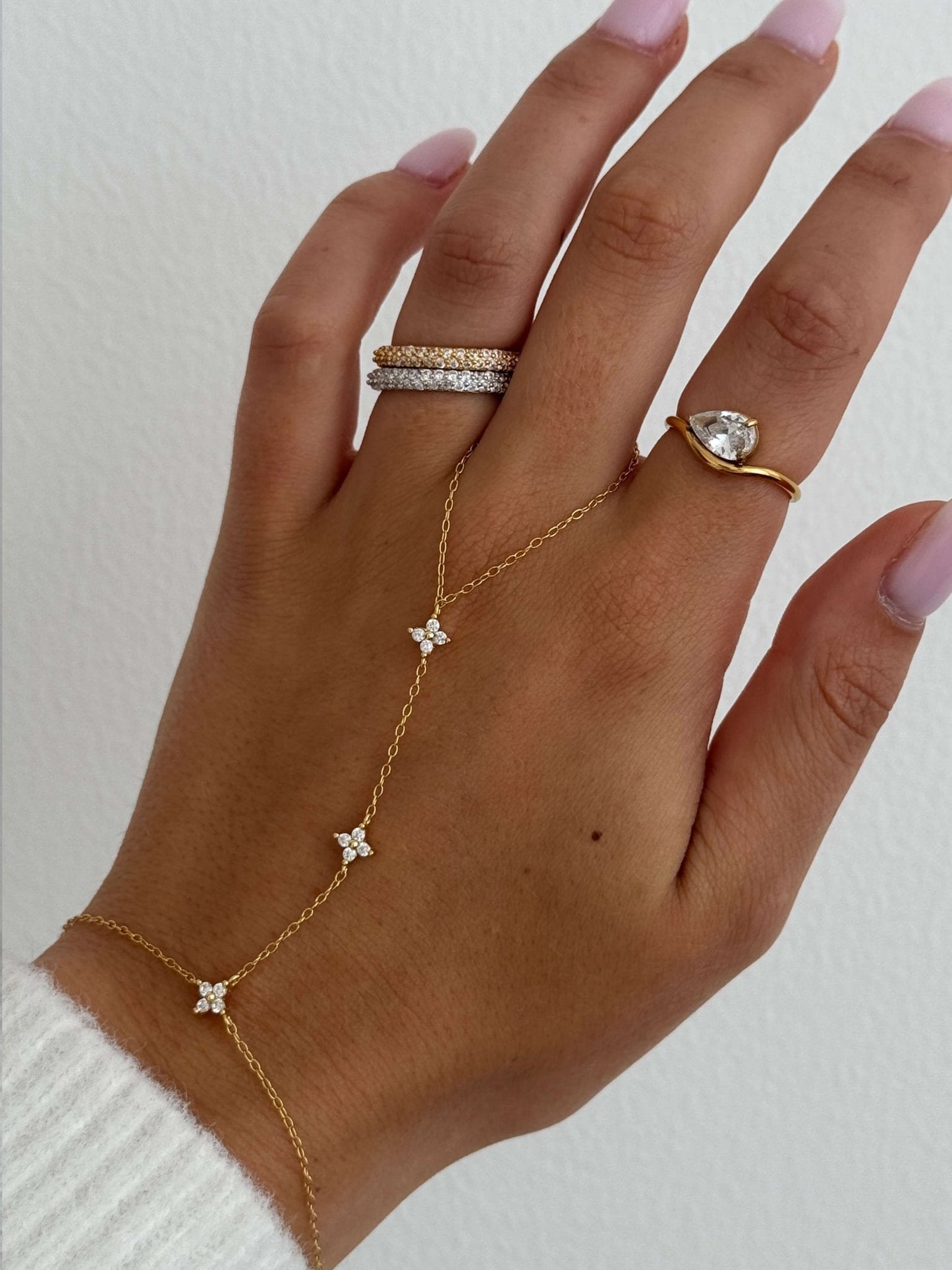 Bague Zarina en zircone taille poire