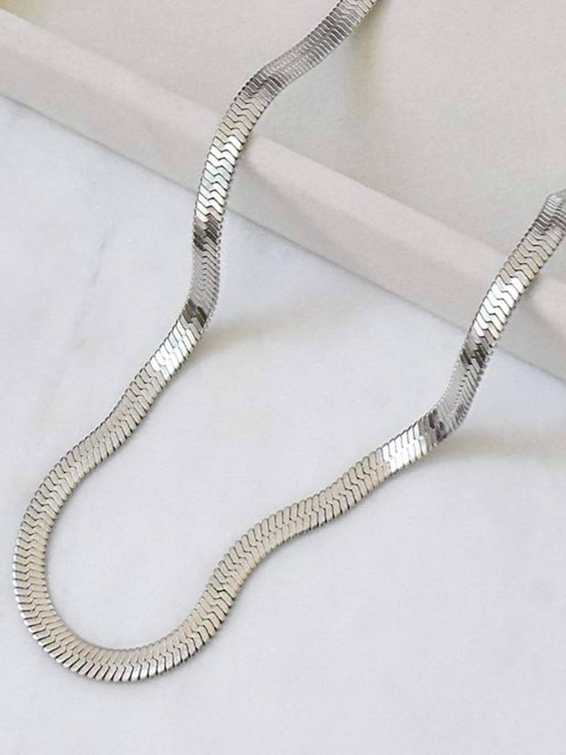 Senna Sleek Chain Necklace