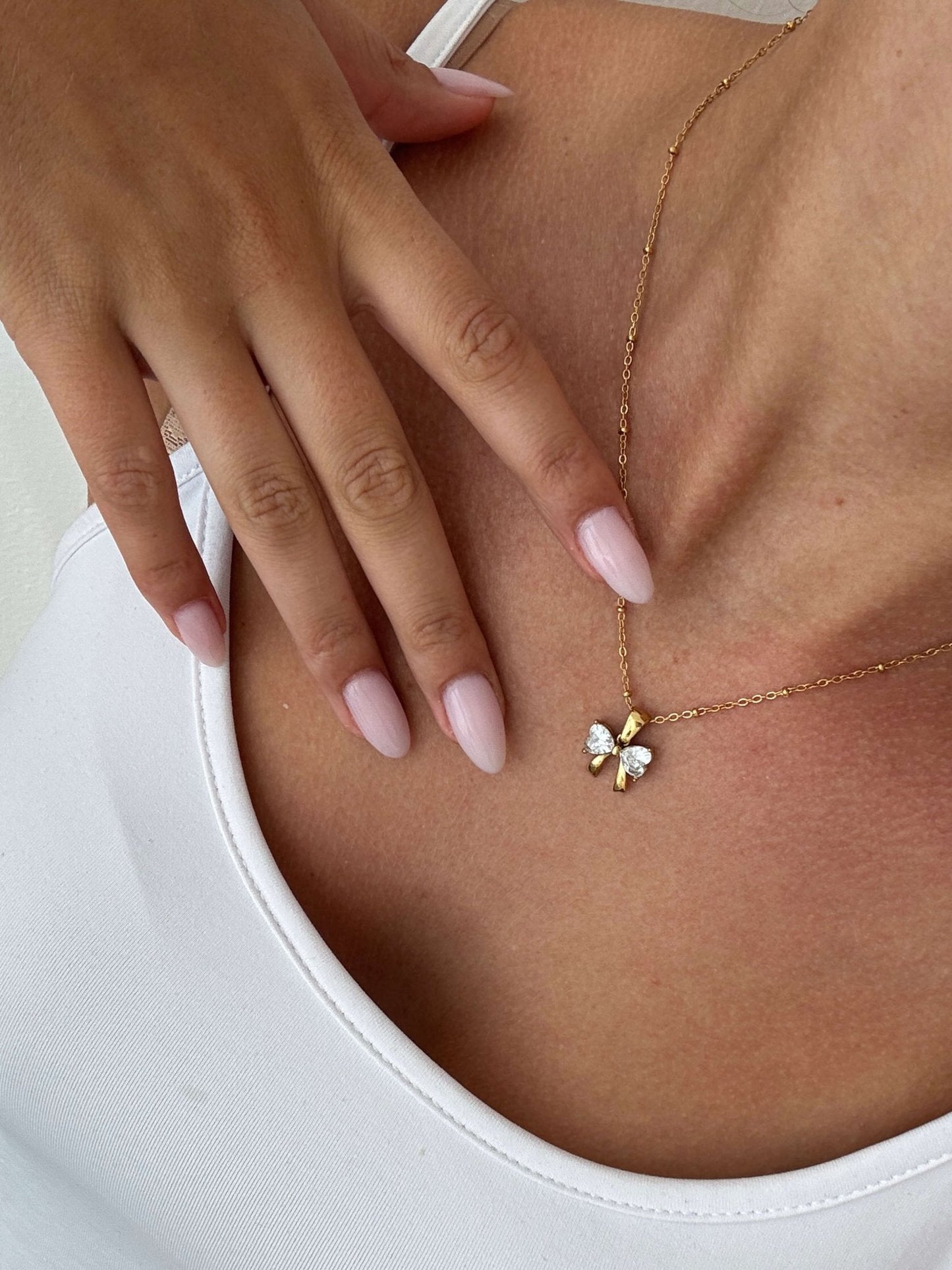 Amira bow Zirconia Bow Pendant Necklace