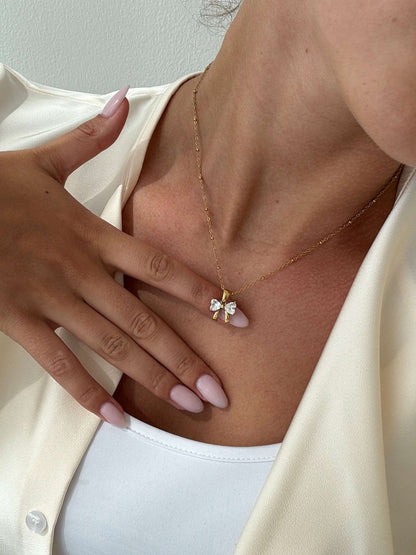 Amira bow Zirconia Bow Pendant Necklace