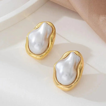 Ivana Vintage Pearl Earrings