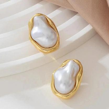 Ivana Vintage Pearl Earrings