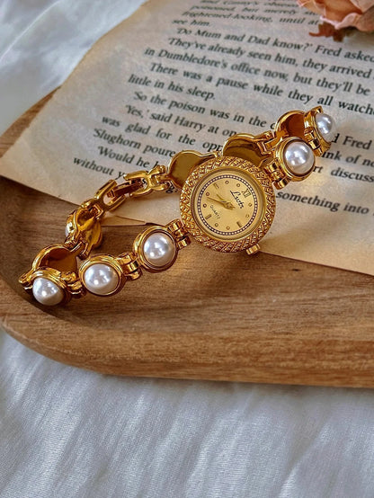 Anara Pearl Watch