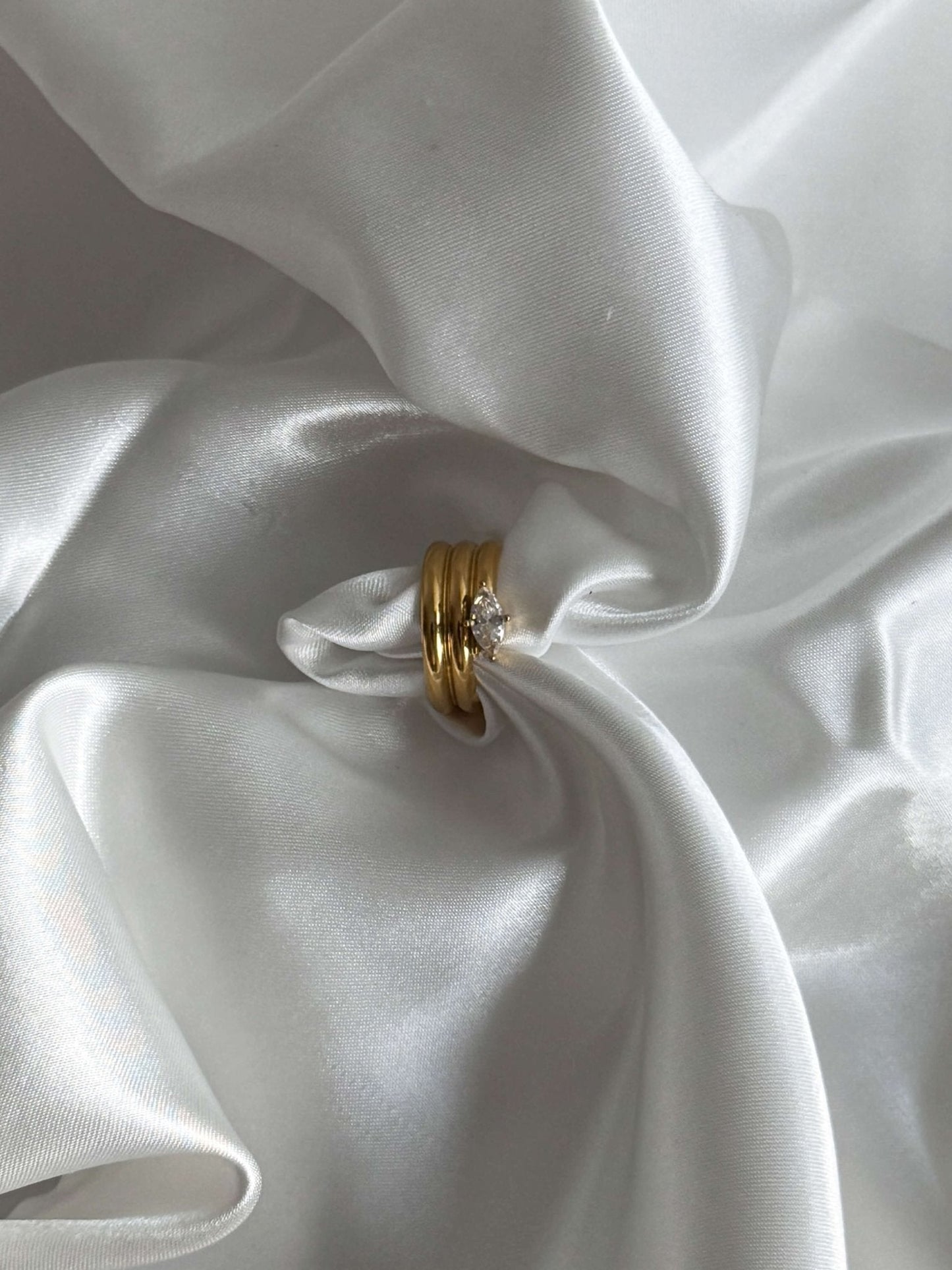 Elowen Zirconia Band Ring
