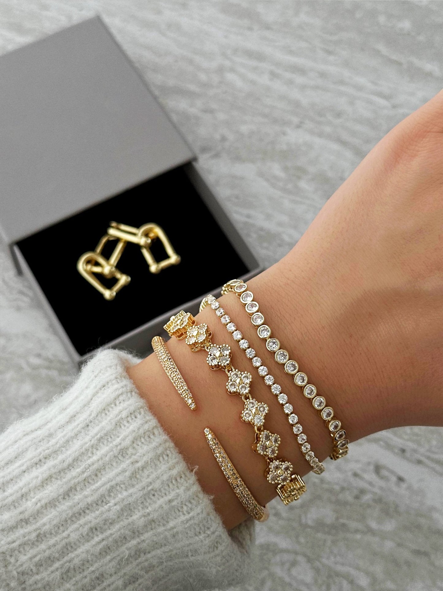 Alba Round Cut Zirconia Bezel Tennis Bracelet